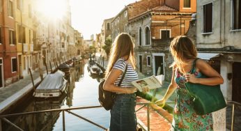 Travel in Style with the Best Travel Bags for Women – A Comprehensive Guide