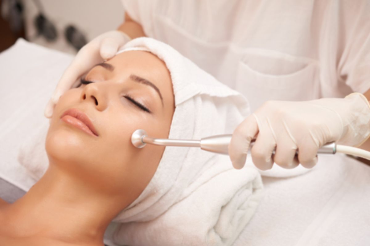 7 Reasons Microdermabrasion is the Best Treatment for Acne