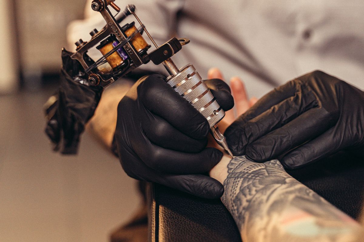 Important Things To Know Before Getting Hand Tattoos 