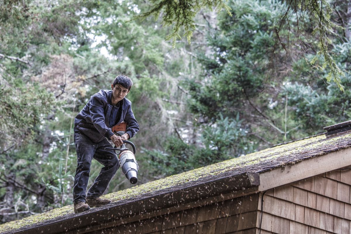 What is Gutter Cleaning, and Why is it Important?