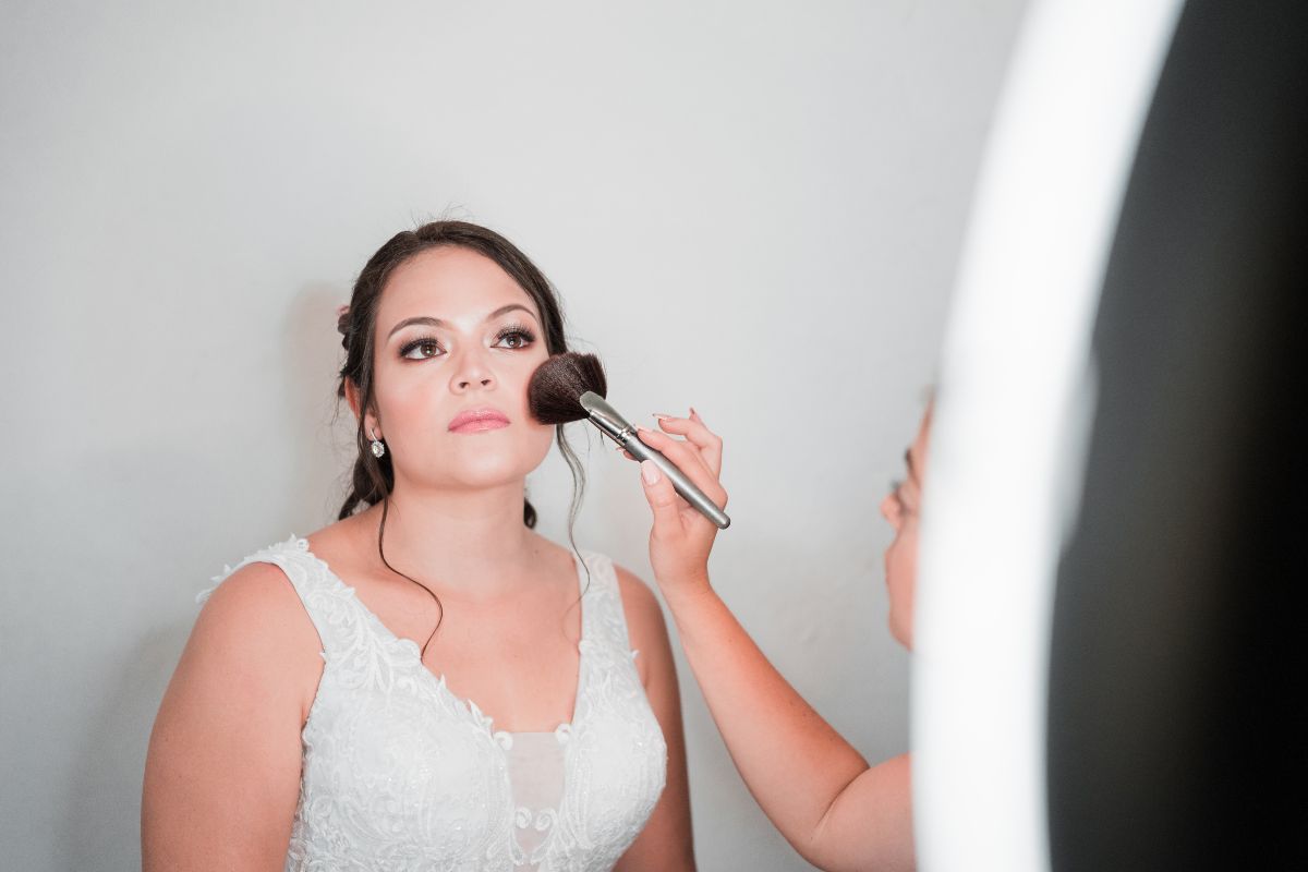 Choosing the Perfect Bridal Makeup Courses