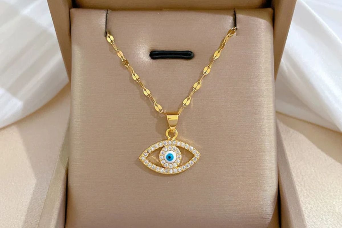 Evil Eye Pendants as Gifts – What You Need to Know?
