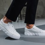 Sneakers Styling Guide