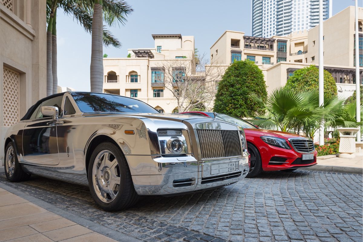 Cruising Through The Sands: Exploring The UAE’s Luxury Car Culture