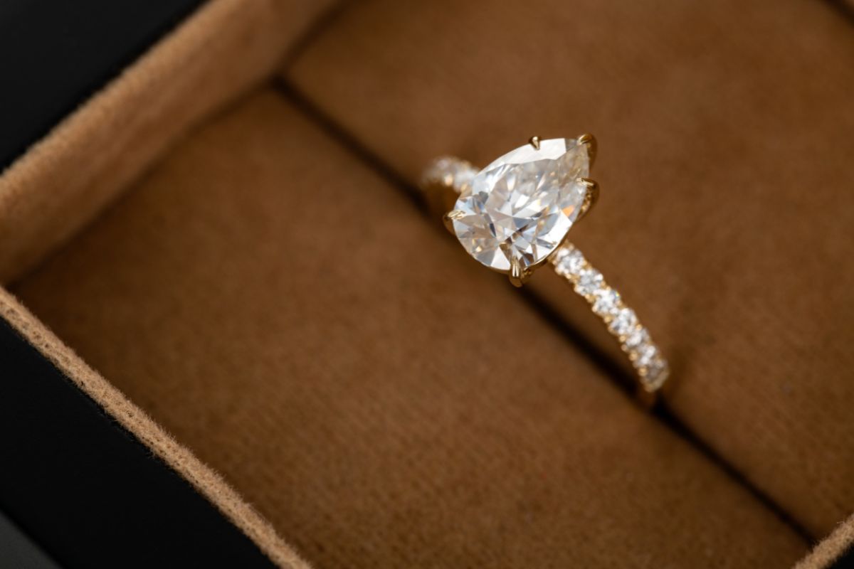 Lab Created Diamond Rings 
