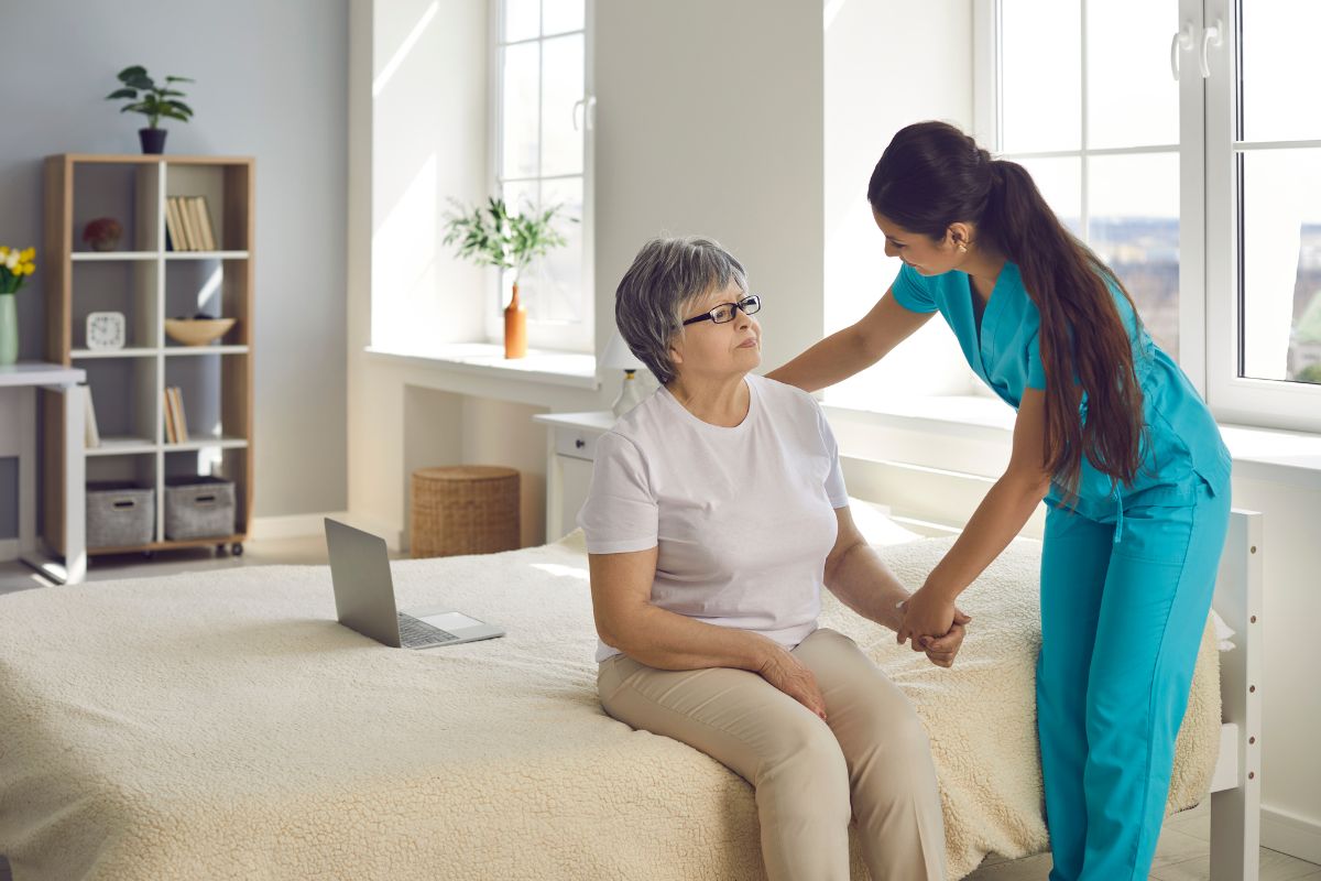 The Benefits of Home Nursing Care Services for Your Loved Ones