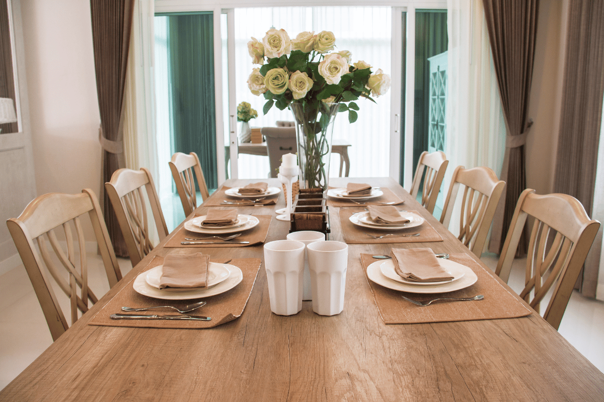 How to Select the Perfect Furniture Set for Your Dining Room