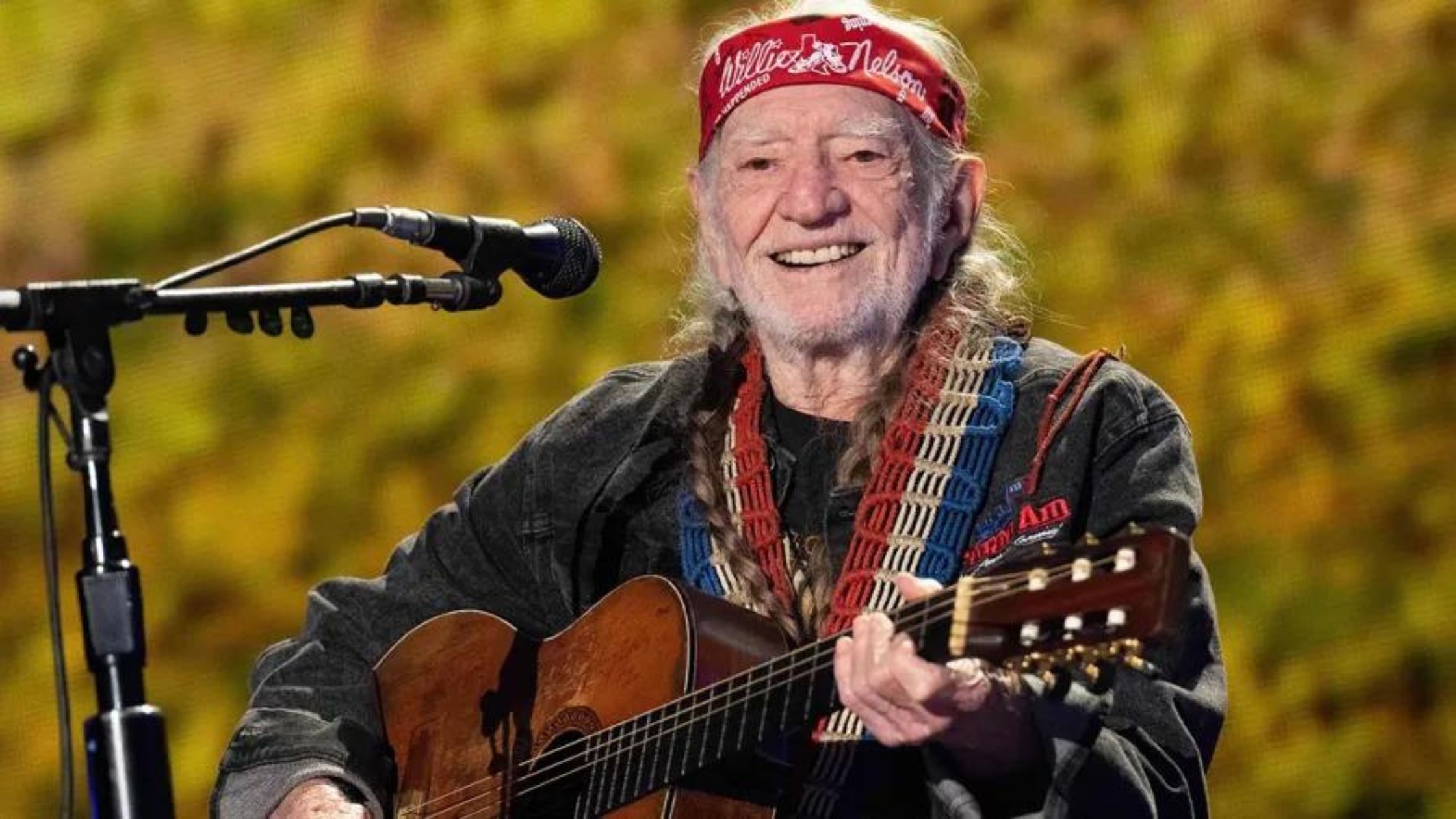 Willie Nelson Returns to Lauridsen Amphitheater at Water Works Park for a Memorable Concert Experience